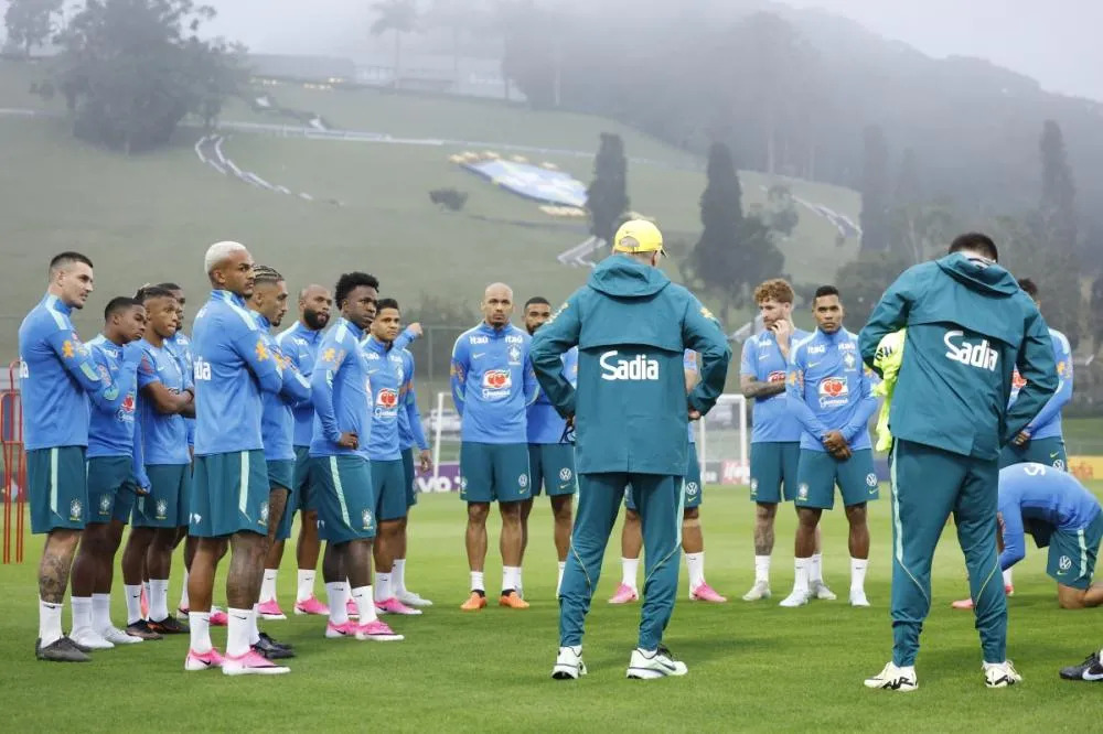 Seleção Brasileira aposta em sandália tecnológica para aumentar foco durante a Copa
